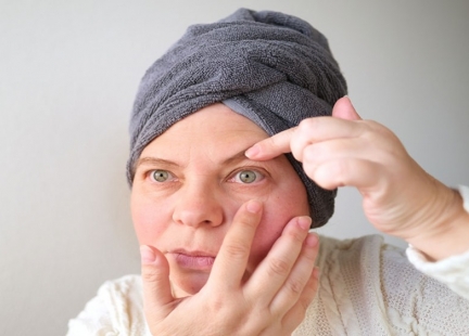 Problem opadających powiek