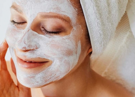 Domowe maseczki na poprawę urody