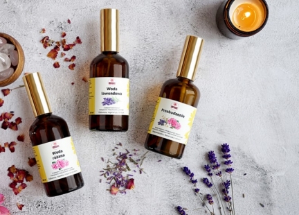 Eteryczne wody kwiatowe – ulotne, ale mocne