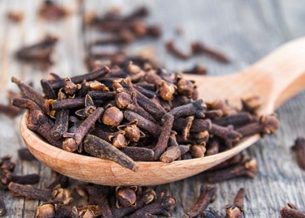 Goździki – więcej niż aromatyczna przyprawa