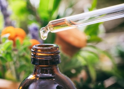 Olejek eteryczny 4Thieves PLUS, czyli 6 w 1